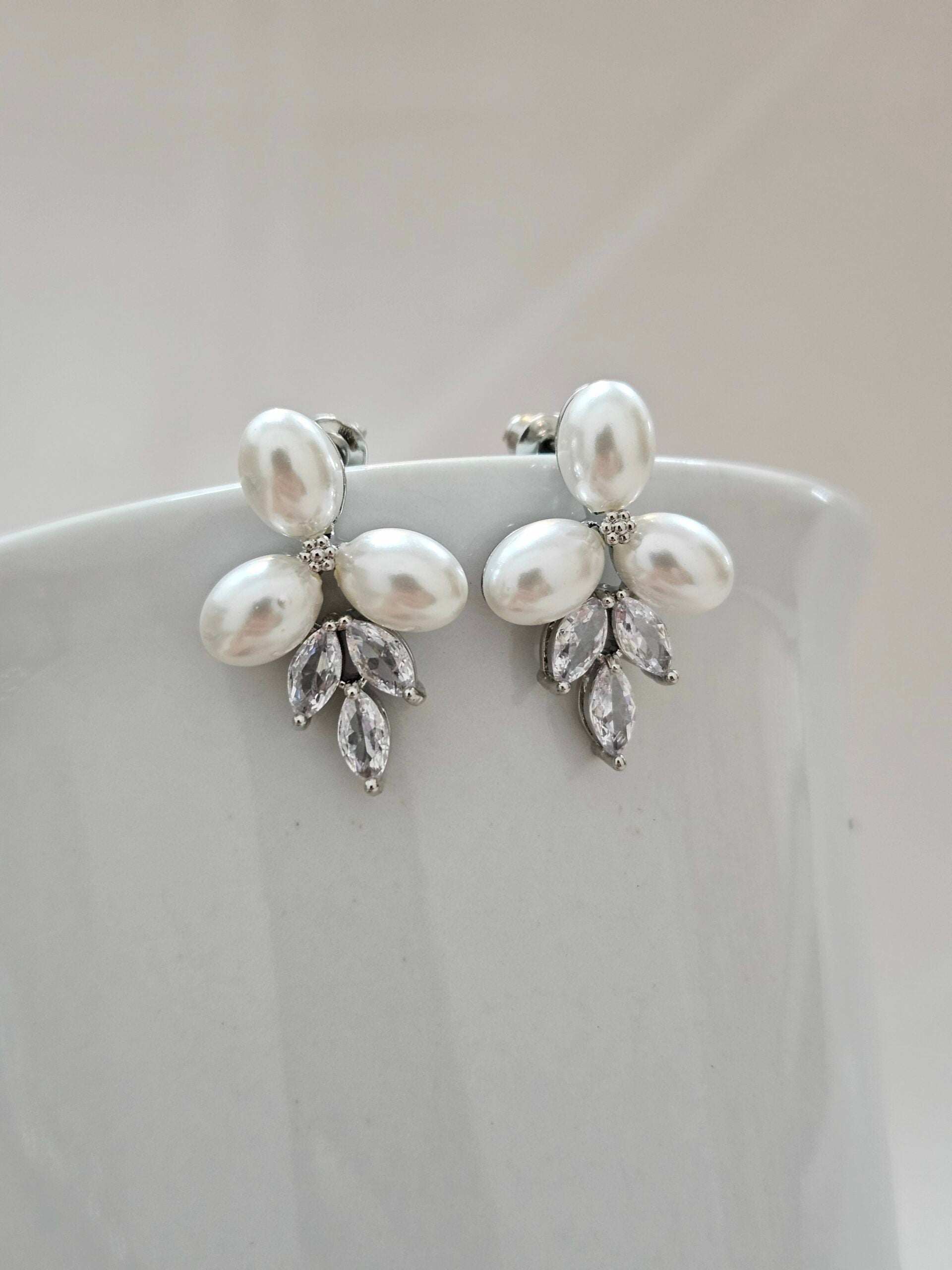 Stud Pearl Earrings - AESP30
