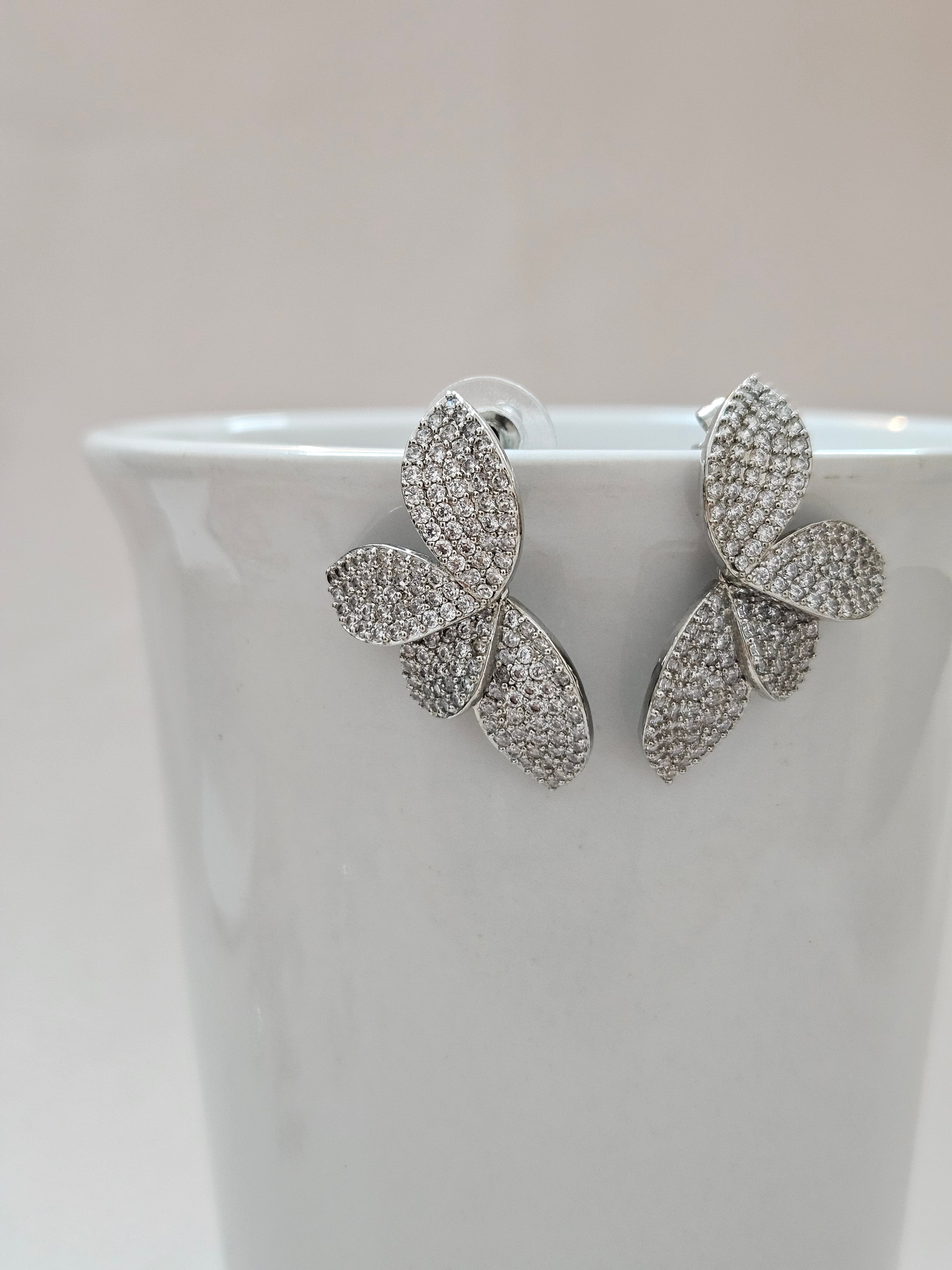 Silver Floral Stud Earrings With Crystal Accents - AESC37