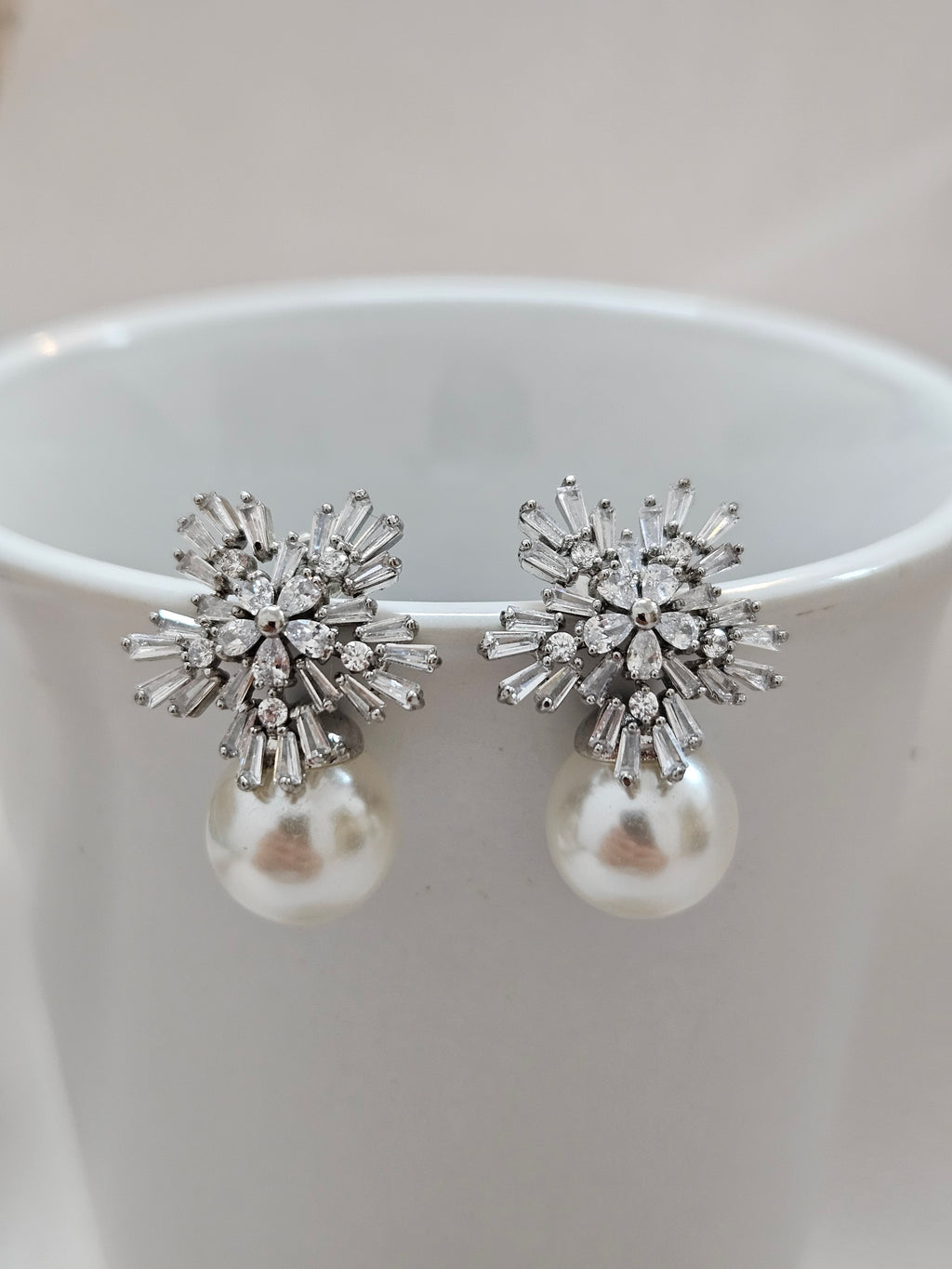 Snowflake Pearl Earrings